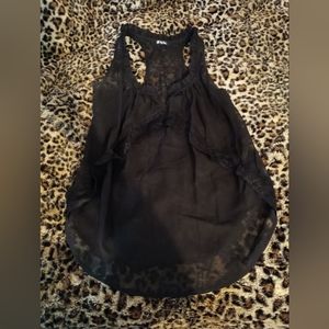 Sleeveless black dress shirt